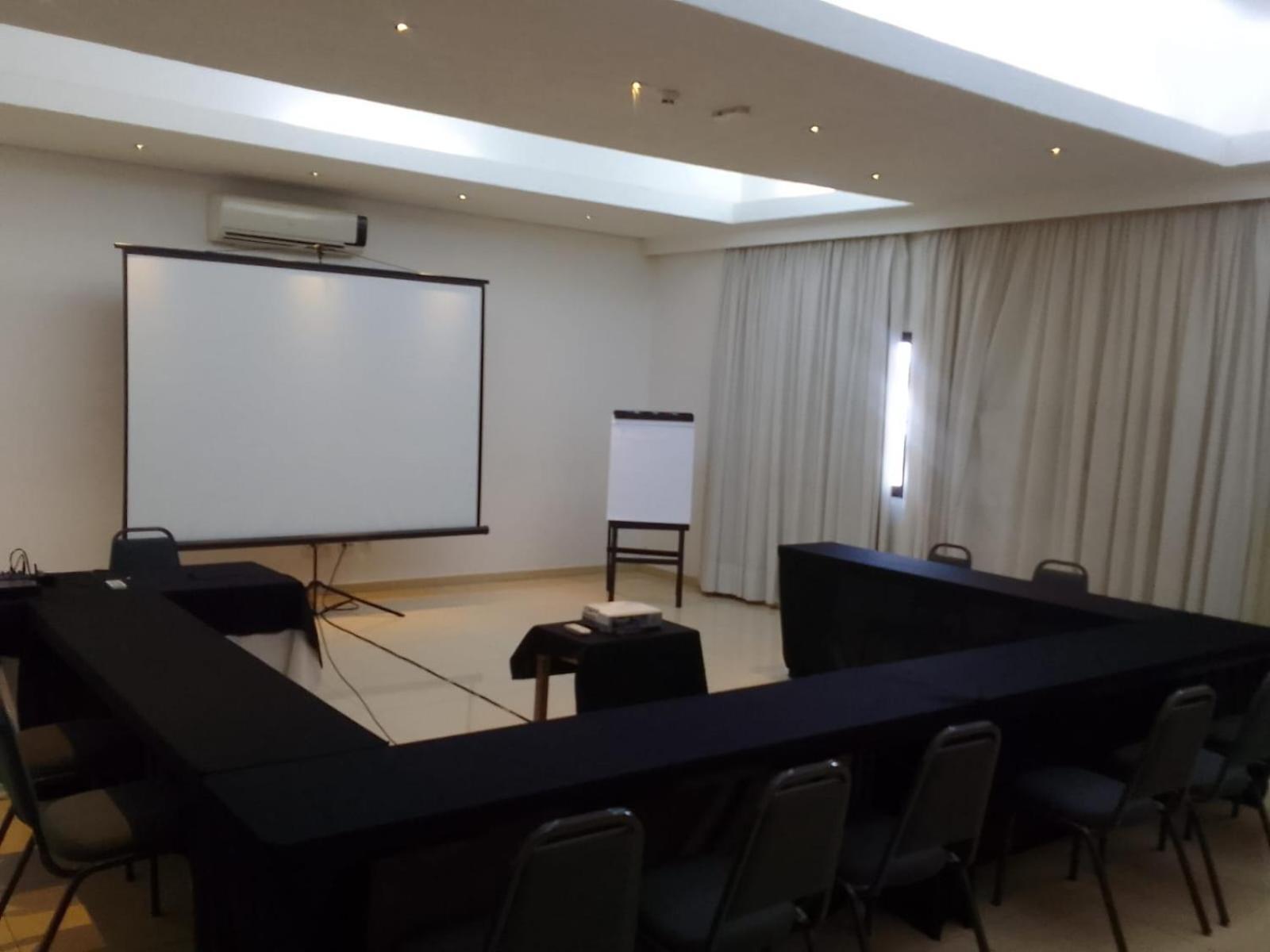Oasis Tower Hotel Ribeirão Preto Exterior foto